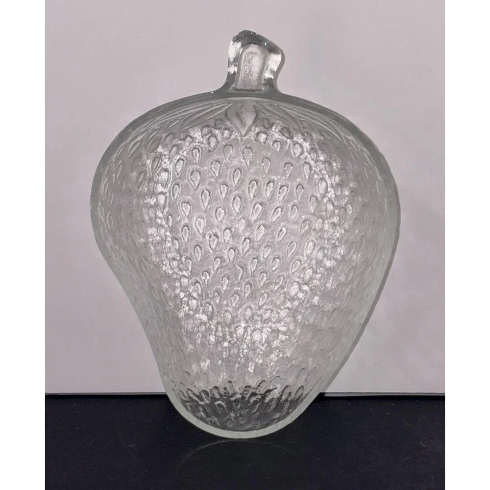 Vintage Clear Glass Strawberry Dessert Bowl – Large Master Serving Bowl